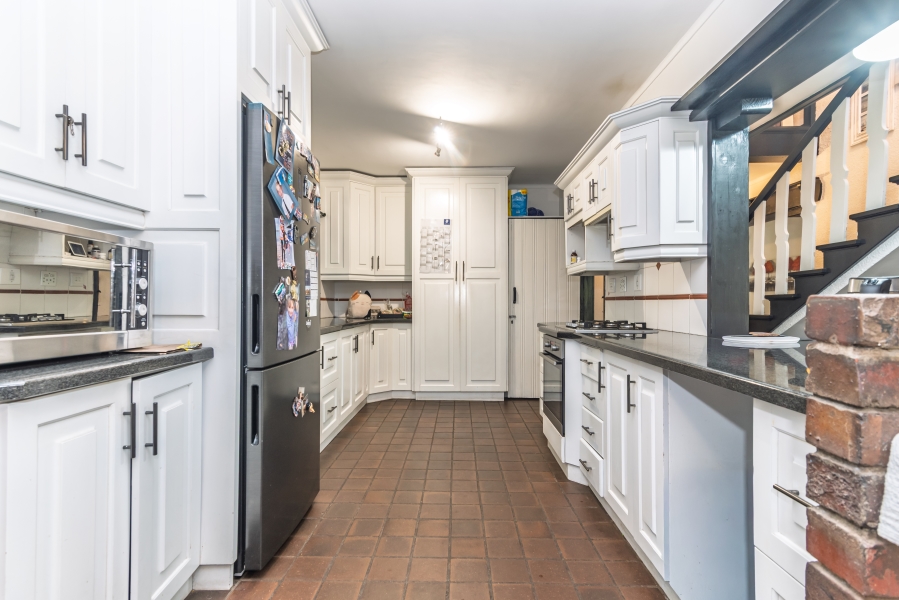 4 Bedroom Property for Sale in Rondebosch Western Cape